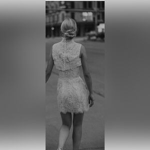 Elegant Backless Lace Dress in White